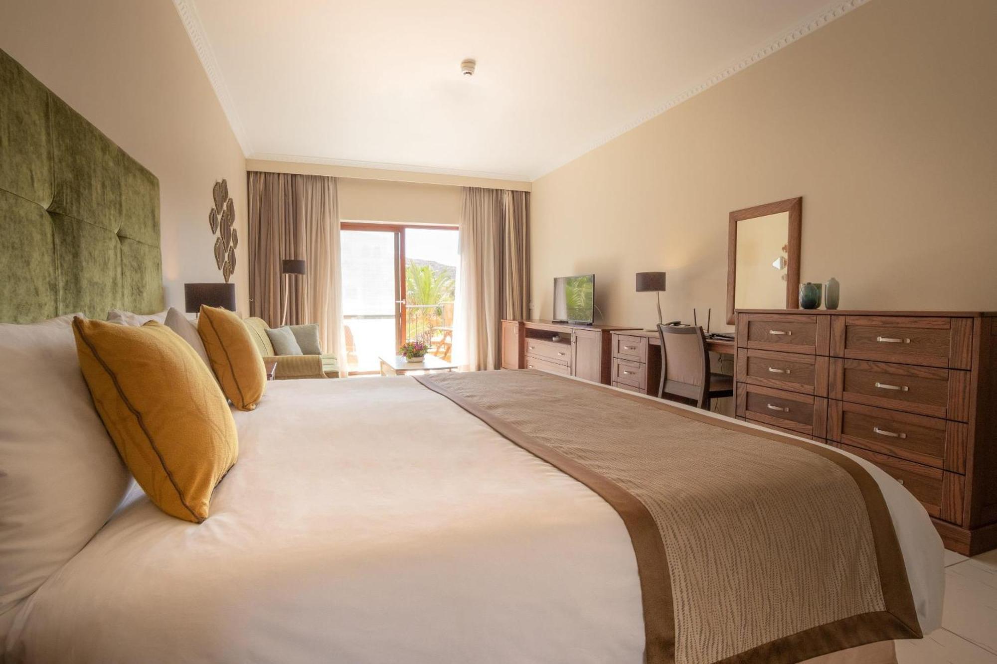 Kempinski 5* San Lawrenz
